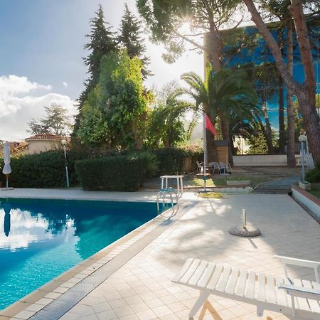 Апартаменты I Giardini Del Sole Con Piscina By Wonderful Italy Санремо Экстерьер фото