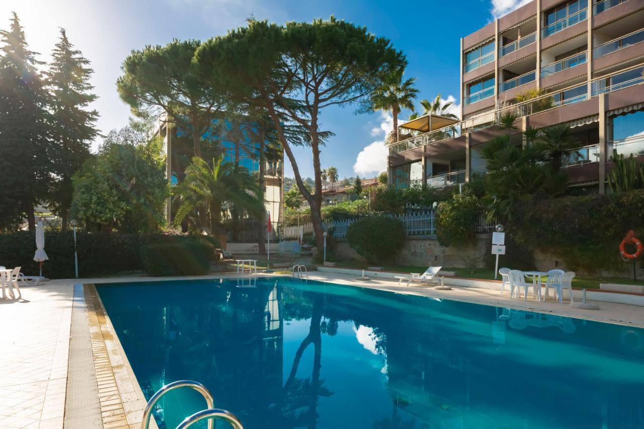 Апартаменты I Giardini Del Sole Con Piscina By Wonderful Italy Санремо Экстерьер фото